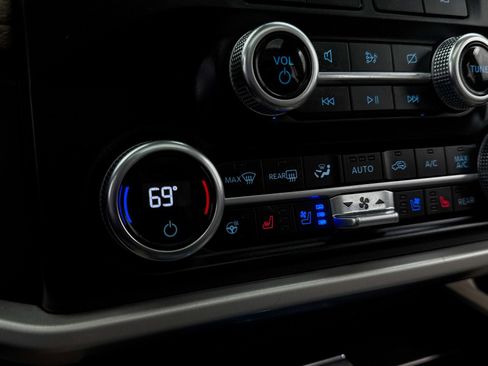 Used 2024 Ford Expedition Max Limited image 32