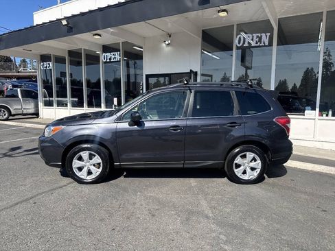 Used 2016 Subaru Forester 2.5i Limited w/ Popular Package #1 AWD/4WD image 3