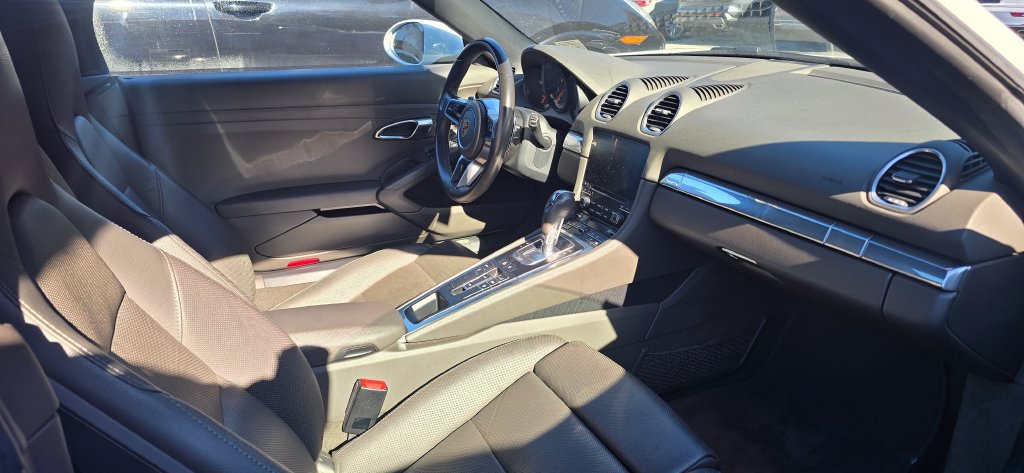 Certified 2023 Porsche 718 Boxster RWD image 3