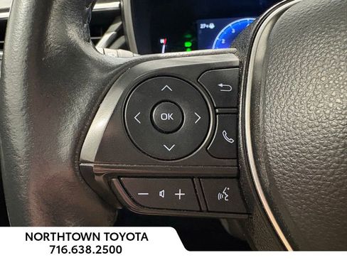 Used 2024 Toyota Corolla Cross XLE image 18
