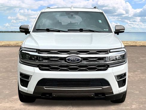 Used 2023 Ford Expedition King Ranch AWD/4WD image 2