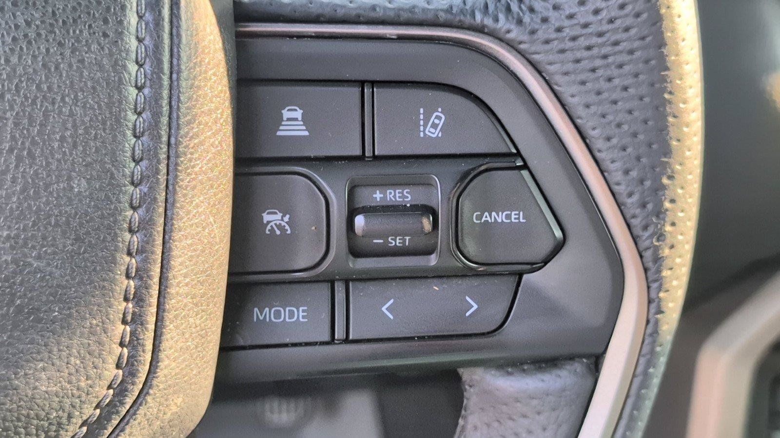 Used 2025 Toyota Sequoia SR5 AWD/4WD image 31