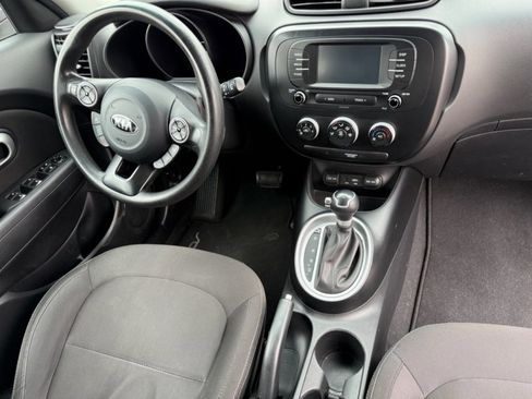 Used 2019 Kia Soul FWD image 23