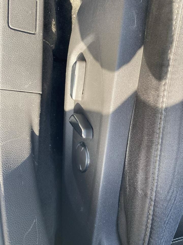 Used 2014 Ford Fusion SE FWD image 15