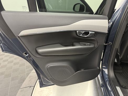Certified 2023 Volvo XC90 B5 Core w/ Protection Package Premier AWD/4WD image 23