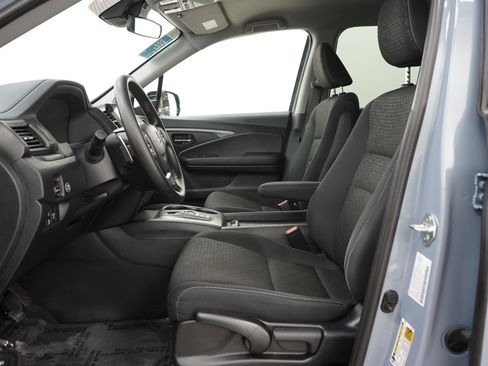 Used 2023 Honda Ridgeline Sport image 23