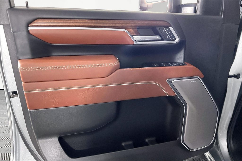 Certified 2025 GMC Sierra 2500 Denali Ultimate AWD/4WD image 18