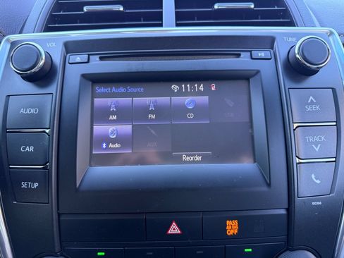 Used 2015 Toyota Camry SE FWD image 16