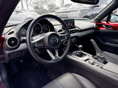 Used 2023 MAZDA MX-5 Miata Grand Touring image 10