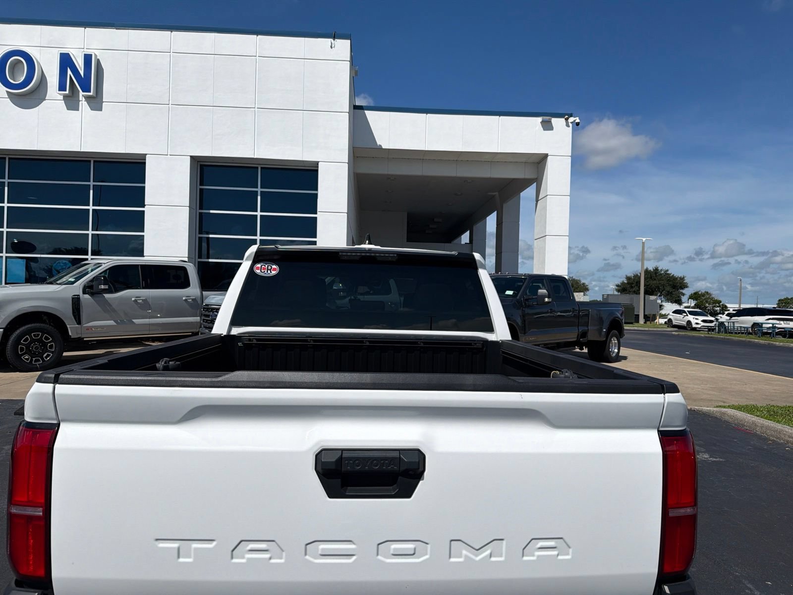 Used 2025 Toyota Tacoma SR w/ SR Upgrade Package RWD image 4