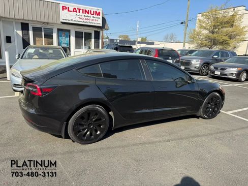 Used 2022 Tesla Model 3 image 2