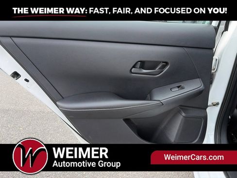 Used 2024 Nissan Sentra SV FWD image 10