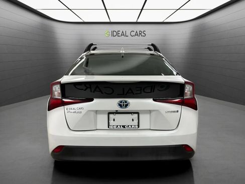 Used 2022 Toyota Prius LE FWD image 6