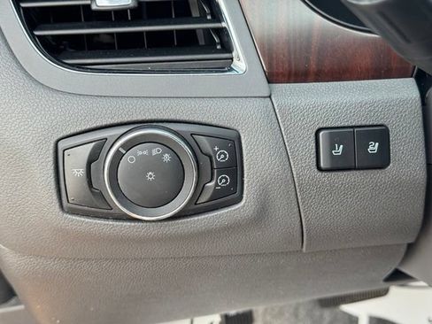 Used 2013 Ford Edge Limited FWD image 18