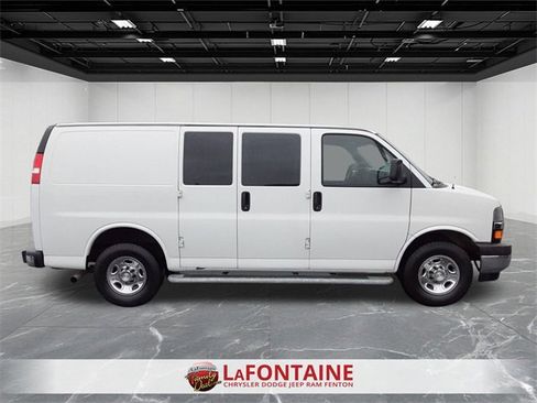 Used 2021 Chevrolet Express 2500 w/ Driver Convenience Package image 6
