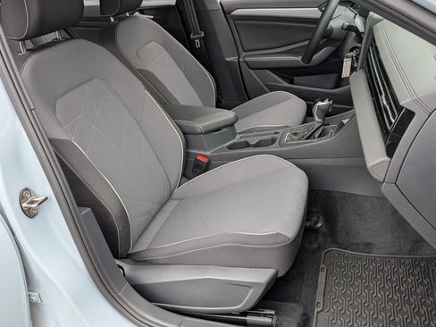 Used 2025 Volkswagen Jetta Sport FWD image 20