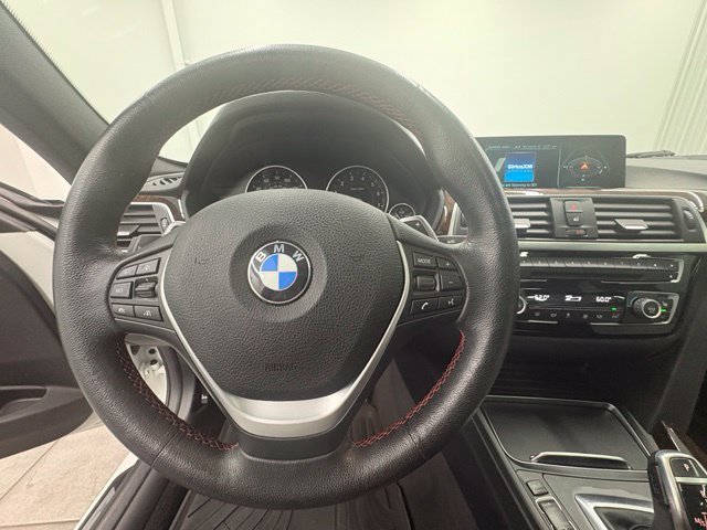 Used 2017 BMW 330i xDrive Sedan AWD/4WD image 19