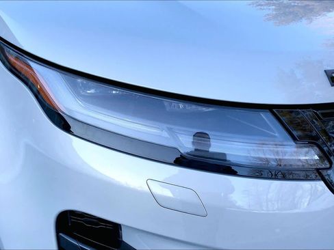 Certified 2026 Land Rover Range Rover Evoque Dynamic SE image 25