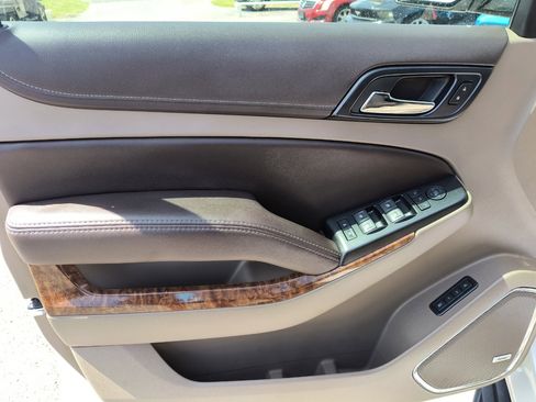 Used 2017 Chevrolet Tahoe Premier image 17