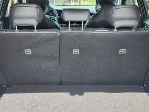 New 2025 Kia Niro EX image 13