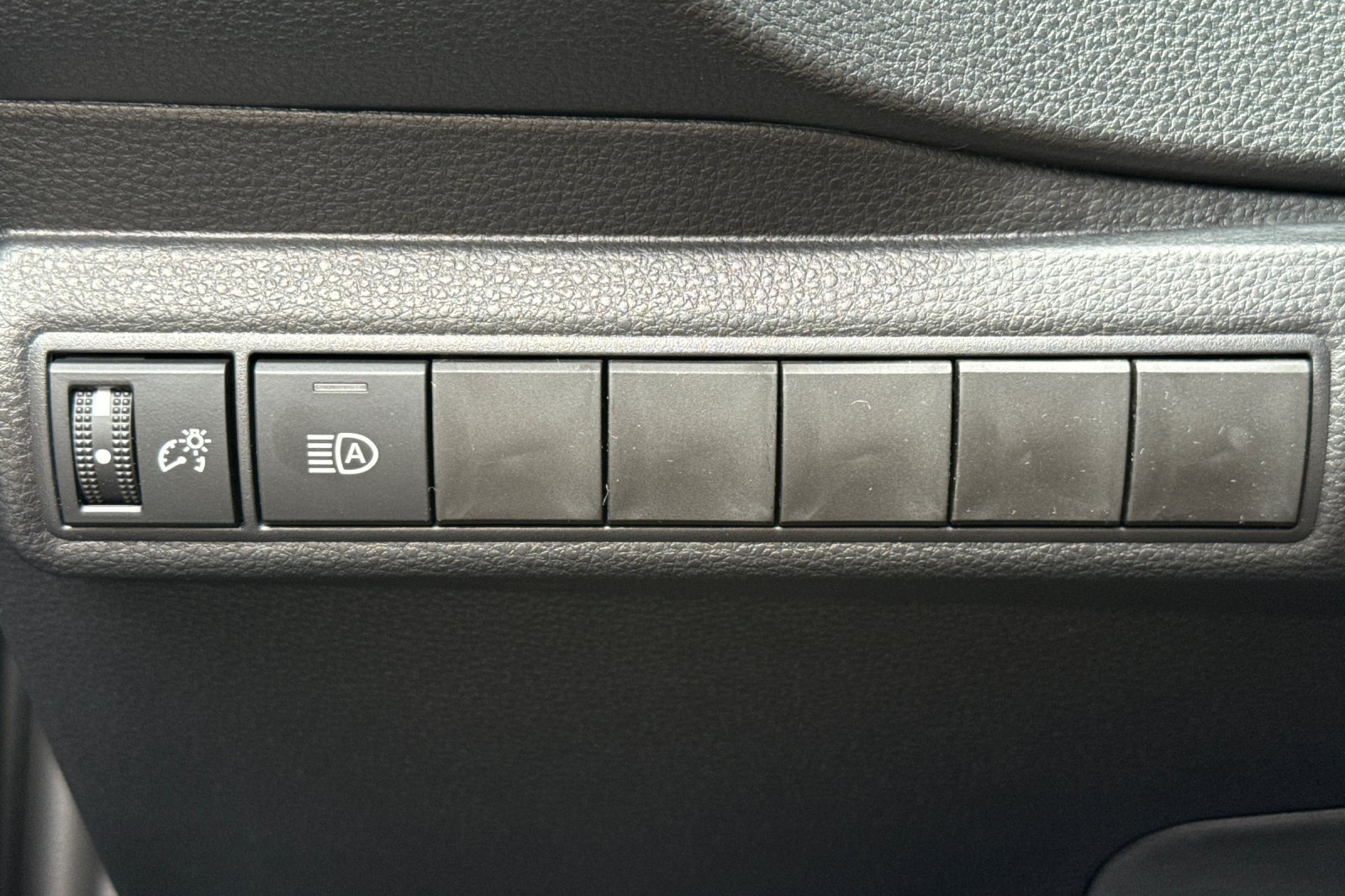 New 2026 Toyota Corolla LE w/ LE Premium Package FWD image 28