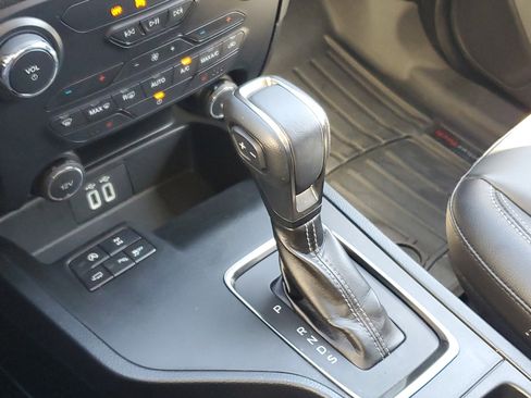 Used 2020 Ford Ranger Lariat w/ Equipment Group 501A Mid image 29