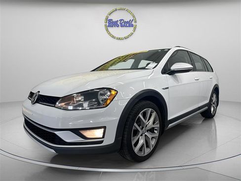 Used 2017 Volkswagen Golf Alltrack SE AWD/4WD image 8