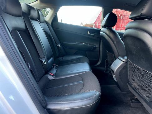 Used 2019 Kia Optima S image 21