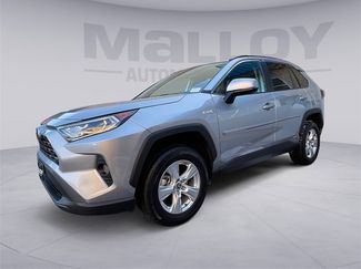 Used 2021 Toyota RAV4 XLE video 1