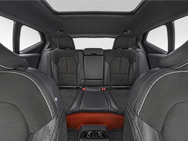 Used 2021 Volvo XC40 T5 R-Design w/ Advanced Package AWD/4WD image 27