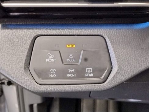Used 2023 Volkswagen ID.4 Pro S AWD/4WD image 28
