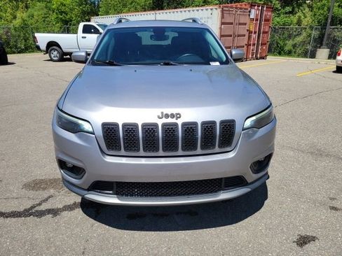 Used 2019 Jeep Cherokee Limited AWD/4WD image 8