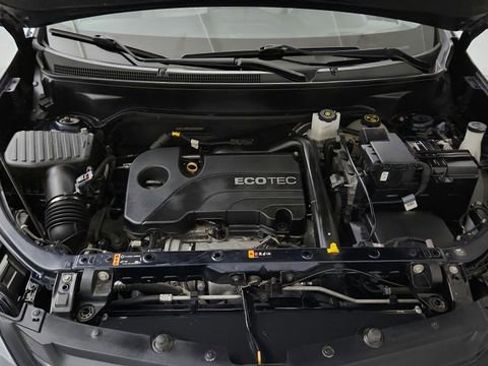 Certified 2021 Chevrolet Equinox LS w/ LS Convenience Package image 25