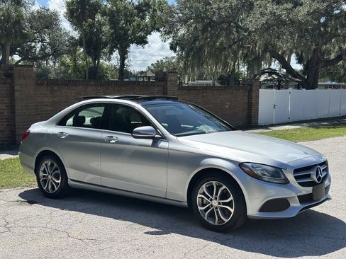 Used 2016 Mercedes-Benz C 300 4MATIC Sedan image 5