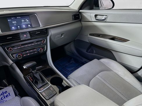 Used 2018 Kia Optima EX w/ Premium Package image 23