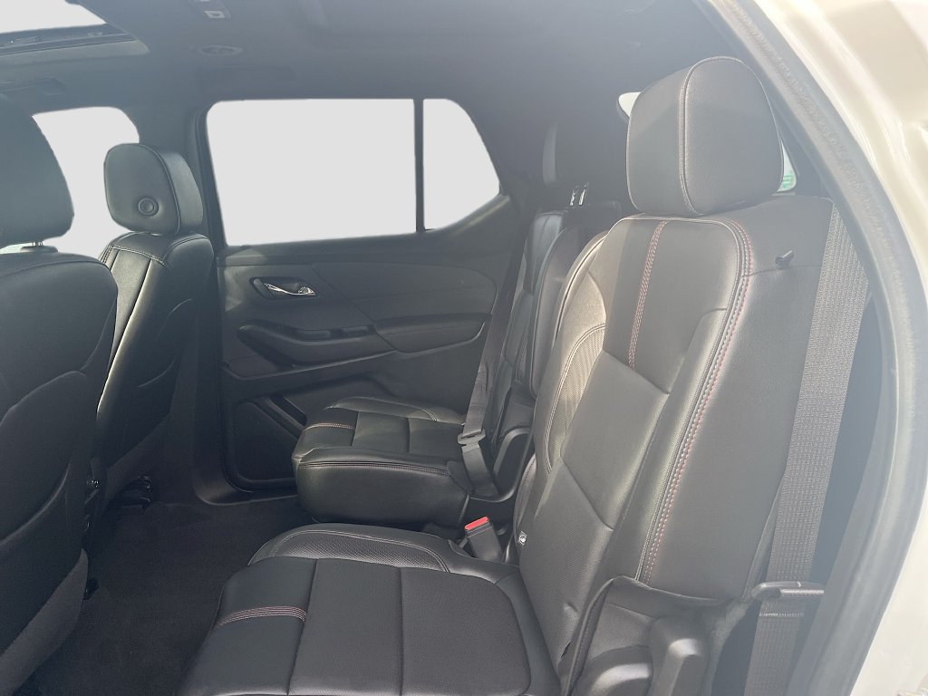 Used 2023 Chevrolet Traverse RS AWD/4WD image 25