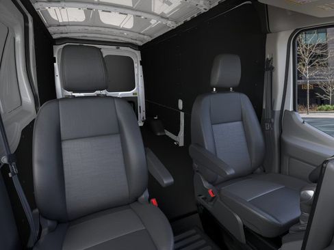 New 2026 Ford Transit 250 148 Medium Roof w/ Load Area Protection Package RWD image 10