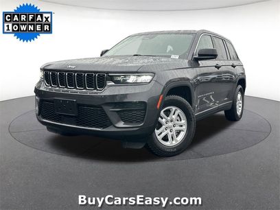 Used 2022 Jeep Grand Cherokee Laredo w/ Luxury Tech Group I