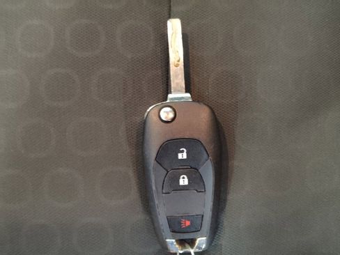 Used 2020 Chevrolet Trax LS FWD image 32