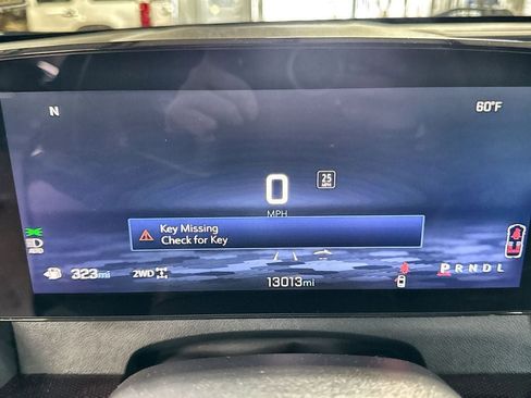 Used 2025 Chevrolet Traverse Z71 w/ Driver Confidence Package image 18