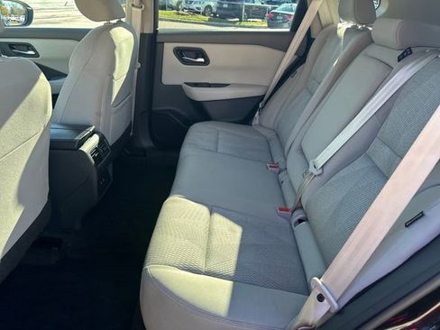 Used 2025 Nissan Rogue SV image 22