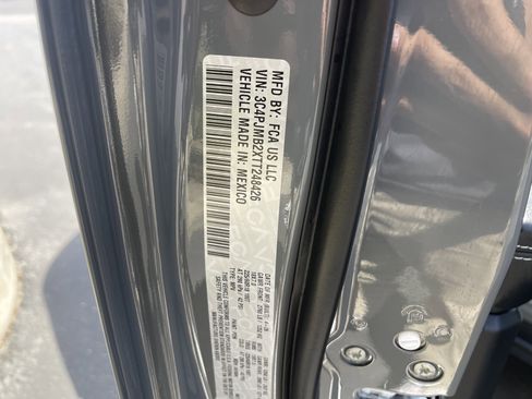 New 2026 Jeep Cherokee Laredo AWD/4WD image 32