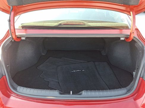 Certified 2023 Hyundai Elantra SEL w/ Convenience Package image 30