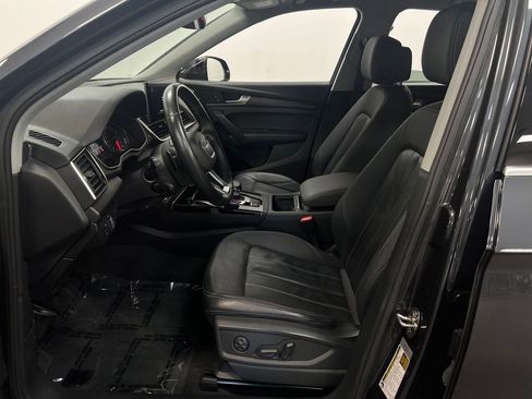Used 2021 Audi Q5 2.0T Premium w/ Convenience Package AWD/4WD image 11