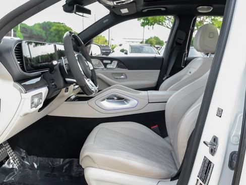 Used 2022 Mercedes-Benz GLS 63 AMG 4MATIC image 31