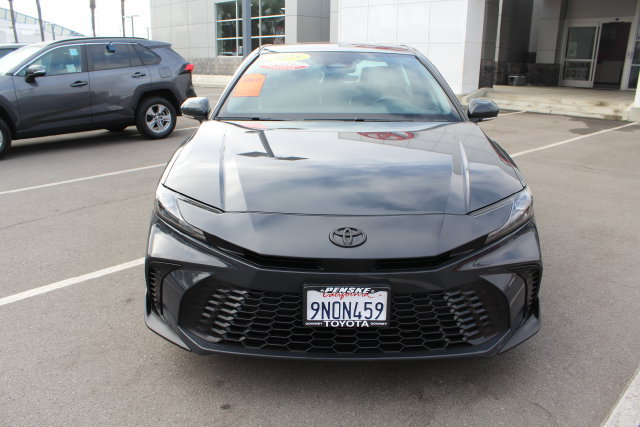Certified 2025 Toyota Camry SE w/ Convenience Package FWD image 3