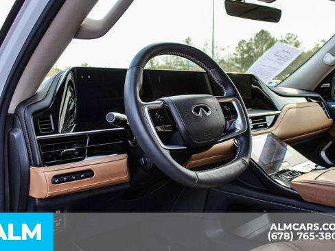 Used 2025 INFINITI QX80 Luxe RWD image 32