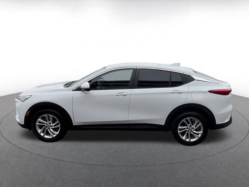 Used 2025 Buick Envista Preferred image 10