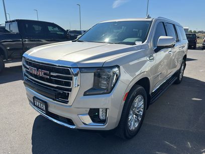 Used 2023 GMC Yukon XL SLT w/ SLT Premium Package