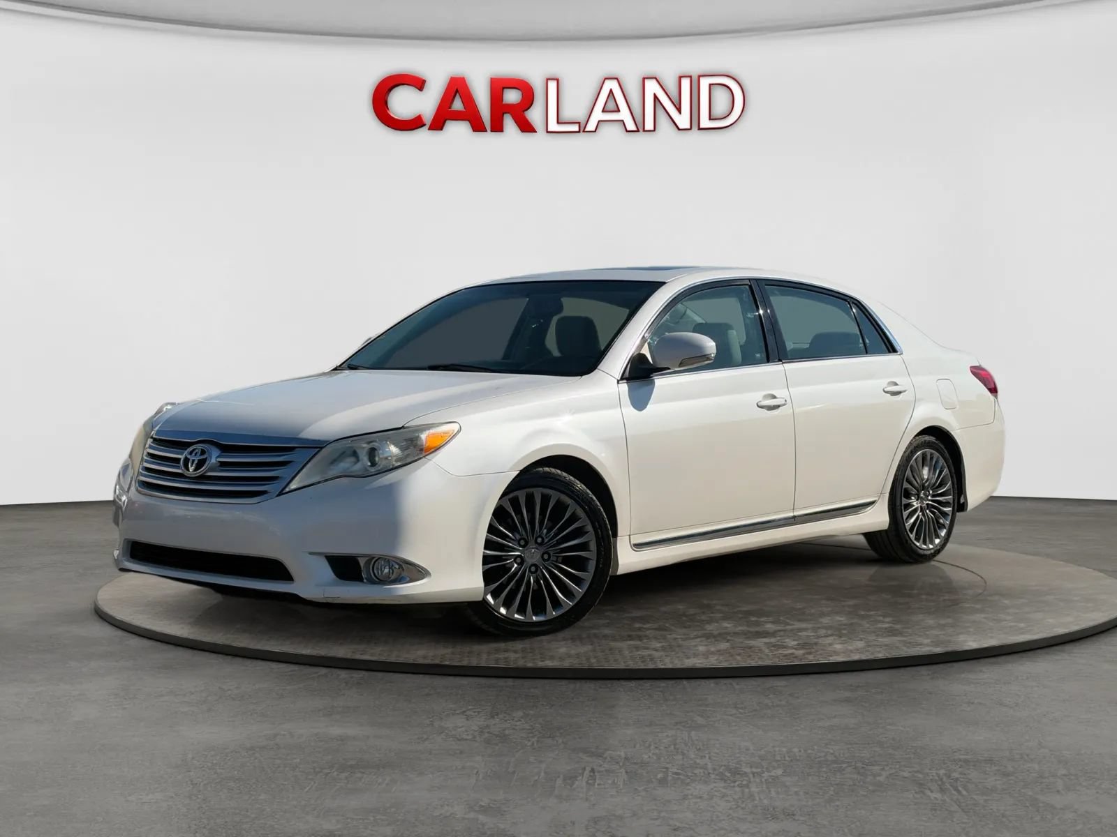 Used 2011 Toyota Avalon FWD image 1